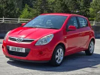 Used Hyundai i20 Comfort 2011 Red Hatchback