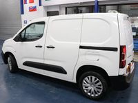 Used Peugeot Partner 100 HP (73 kW) 2019 White MPV