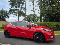 Used Kia ProCeed 2015 Red Hatchback