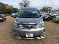 Usado Toyota Alphard 2024 Cinzento Monovolume