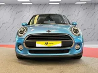 Usado Mini ONE Classic 102 CV (75 kW) 2019 Azul Utilitario