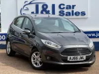 Used Ford Fiesta Zetec 100 HP (73 kW) 2017 Grey Hatchback