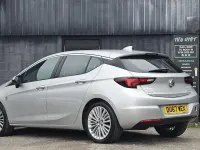 Used Vauxhall Astra Elite 150 HP (110 kW) 2018 Silver Hatchback