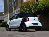 Used Smart ForFour Prime 71 HP (52 kW) 2019 Black Hatchback