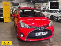 Used Toyota Yaris 99 HP (72 kW) 2017 Red Hatchback