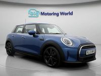 Usado Mini Cooper Exclusive 136 CV (100 kW) 2022 Azul Utilitario