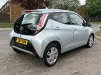 Gebraucht Toyota Aygo x-press 2014 Silber Kleinwagen