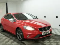 Used Volvo V40 R-Design 115 HP (84 kW) 2013 Red Hatchback