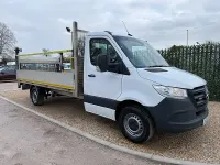 Begagnad Mercedes Sprinter Progressive 2023 Vit Van