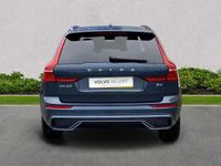 Usado Volvo XC60 Plus 197 HP (144 kW) 2023 Azul SUV