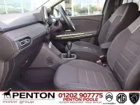 Gebraucht Dacia Jogger Extreme 108 PS (79 kW) 2023 Grün Van / Kleinbus