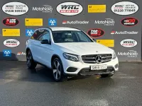 Usado Mercedes GLC250 Urban 211 HP (155 kW) 2018 Branco SUV