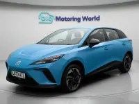 Begagnad MG MG4 EV SE 319 kW (435 HK) 2024 Blå Halvkombi