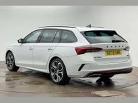 Used Skoda Octavia vRS 196 HP (144 kW) 2022 White Estate