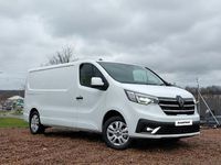New Renault Trafic 2025 White MPV