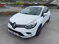Używany Renault Clio IV Play 75 KM (55 kW) 2018 Biały Hatchback