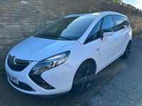Used Vauxhall Zafira Tourer SRi 165 HP (121 kW) 2014 White MPV