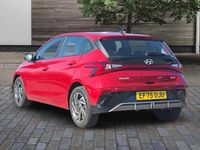 Used Hyundai i20 Advanced 100 HP (73 kW) 2025 Red Hatchback
