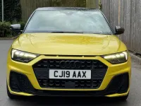Usado Audi A1 Sportback S-Line 150 CV (110 kW) 2019 Amarillo Utilitario