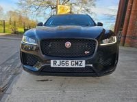 Begagnad Jaguar F-Pace S 300 HK (220 kW) 2016 Svart SUV