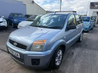 Used Ford Fusion Zetec 80 HP (58 kW) 2006 Blue Hatchback
