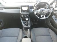 Używany Renault Clio V Evolution 90 KM (66 kW) 2023 Srebrny Hatchback
