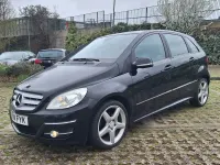 Used Mercedes B180 2011 Black Hatchback