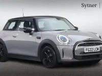 Usado Mini Cooper Classic 134 HP (98 kW) 2022 Cinzento Citadino