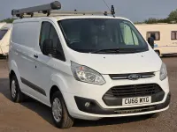 Used Ford Transit Custom Trend 105 HP (77 kW) 2017 White Van