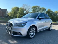 Usado Audi A1 Sportback Sport 105 CV (77 kW) 2013 Plateado Utilitario