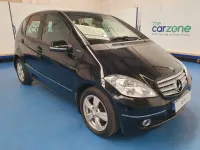 Begagnad Mercedes A180 Avantgarde 109 HK (80 kW) 2011 Svart Halvkombi