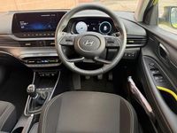 Used Hyundai i20 Ultimate 100 HP (73 kW) 2024 Yellow Hatchback