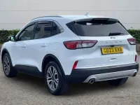 Używany Ford Kuga Titanium 150 KM (110 kW) 2023 Biały SUV