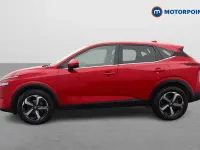 Used Nissan Qashqai N-Connecta 158 HP (116 kW) 2022 Red SUV