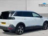 Used Peugeot 5008 GTi 181 HP (133 kW) 2021 White SUV