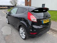 Used Ford Fiesta Titanium X 75 HP (55 kW) 2015 Black Hatchback