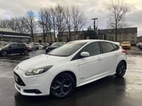Used Ford Focus ST 250 HP (183 kW) 2014 White Hatchback