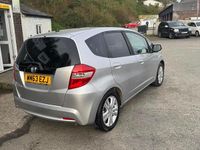 Begagnad Honda Jazz ES 99 HK (72 kW) 2013 Silver Halvkombi