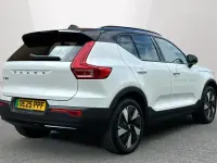 Usado Volvo EX40 Plus 185 kW (252 CV) 2025 Blanco SUV