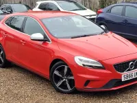 Usado Volvo V40 R-Design 2016 Rojo Utilitario