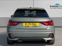Usado Audi A1 Competition 2022 Cinzento SUV