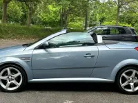 Second-hand Vauxhall Tigra Sport 125 CP (91 kW) 2005 Albastru Cabrio