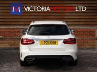 Usado Mercedes C300e AMG line 2021 Branco Carrinha