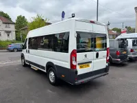 Begagnad Peugeot Boxer 130 HK (95 kW) 2017 Vit Van