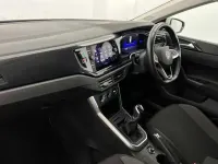 Używany VW Polo Life 95 KM (69 kW) 2024 Szary Hatchback