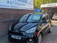 Usado Hyundai i10 SE 83 HP (61 kW) 2017 Preto Citadino