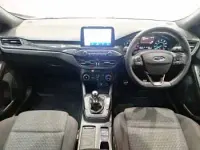 Used Ford Focus ST-Line 155 HP (114 kW) 2020 Silver Hatchback