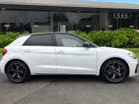 Novo Audi A1 Sportback Black Edition 110 HP (80 kW) 2026 Branco Citadino