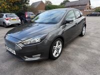 Usado Ford Focus Titanium 125 HP (91 kW) 2017 Cinzento Citadino