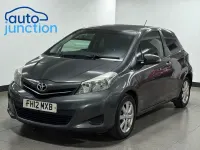 Used Toyota Yaris 99 HP (72 kW) 2012 Grey Hatchback